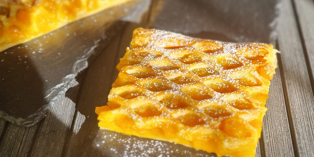 Слоеный пирог с манго