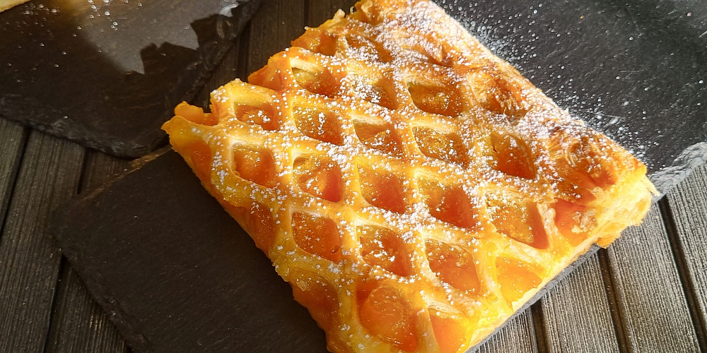 Слоеный пирог с манго